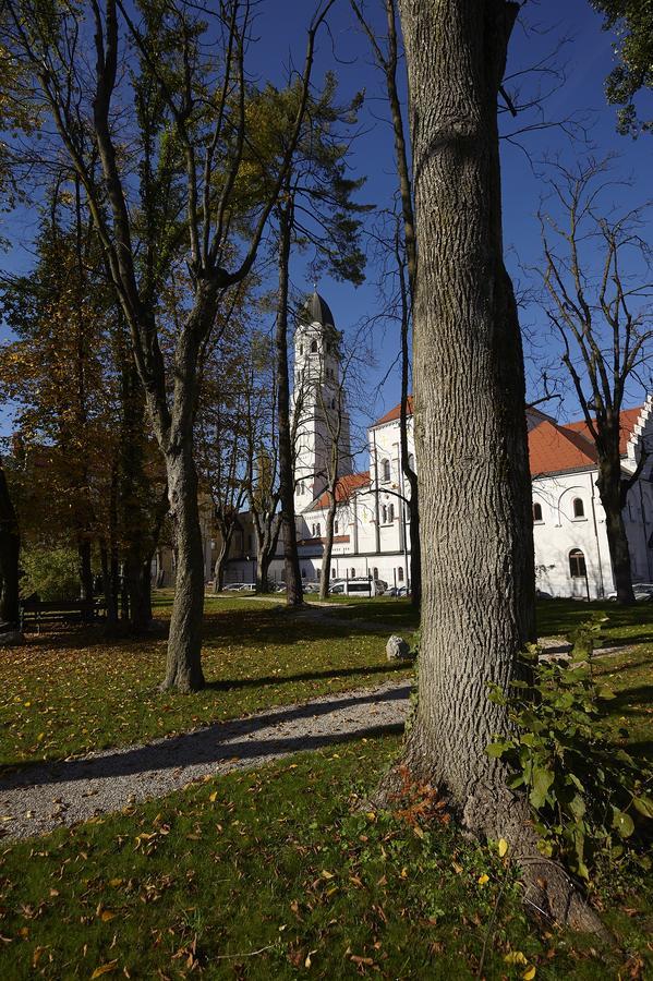Saint Ignatius Retreat House Bed and Breakfast Ljubljana Eksteriør billede