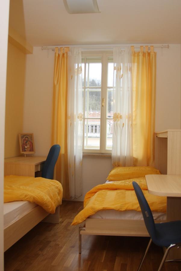 Saint Ignatius Retreat House Bed and Breakfast Ljubljana Eksteriør billede